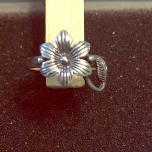 Hibiscus Ring